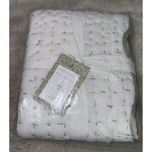 NWT POTTERY BARN x Julia Berolzheimer Beau Scalloped Quilted Sham 26 x 20
